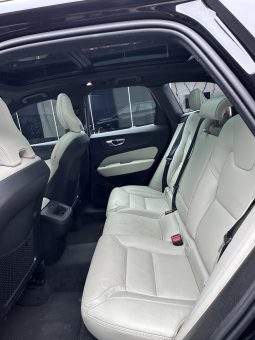 
										VOLVO XC60 2.0 B5 PLUS DARK AWD full									