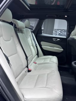 
										VOLVO XC60 2.0 B5 PLUS DARK AWD full									